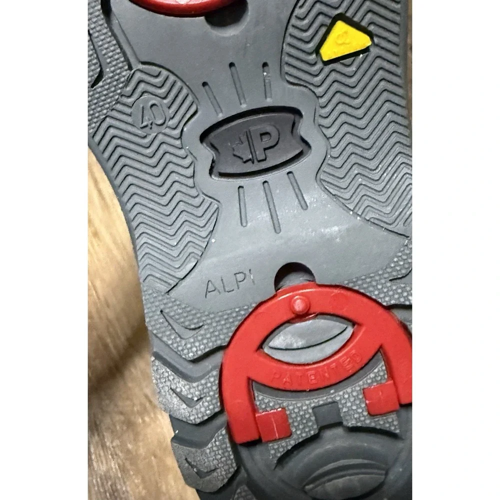 Pajar Canada Moscou 3.0 Anthracite Ice Grippers Snow Boots Women 40 Ice Gripper